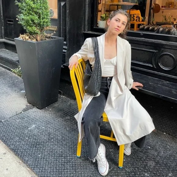 Aritzia Denim Forum Farrah High-Rise Wide Leg Cropped Jean raw hem - Picture 4 of 4